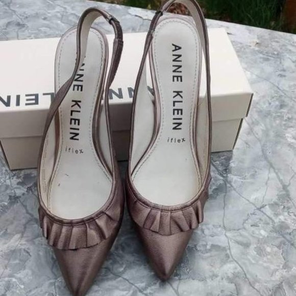 ANNE KLEIN AKELANORE SLINGBACK LOW HEEL SHOES PEWTER COLOR SIZE 7.5M GENTLY USED - Picture 1 of 6